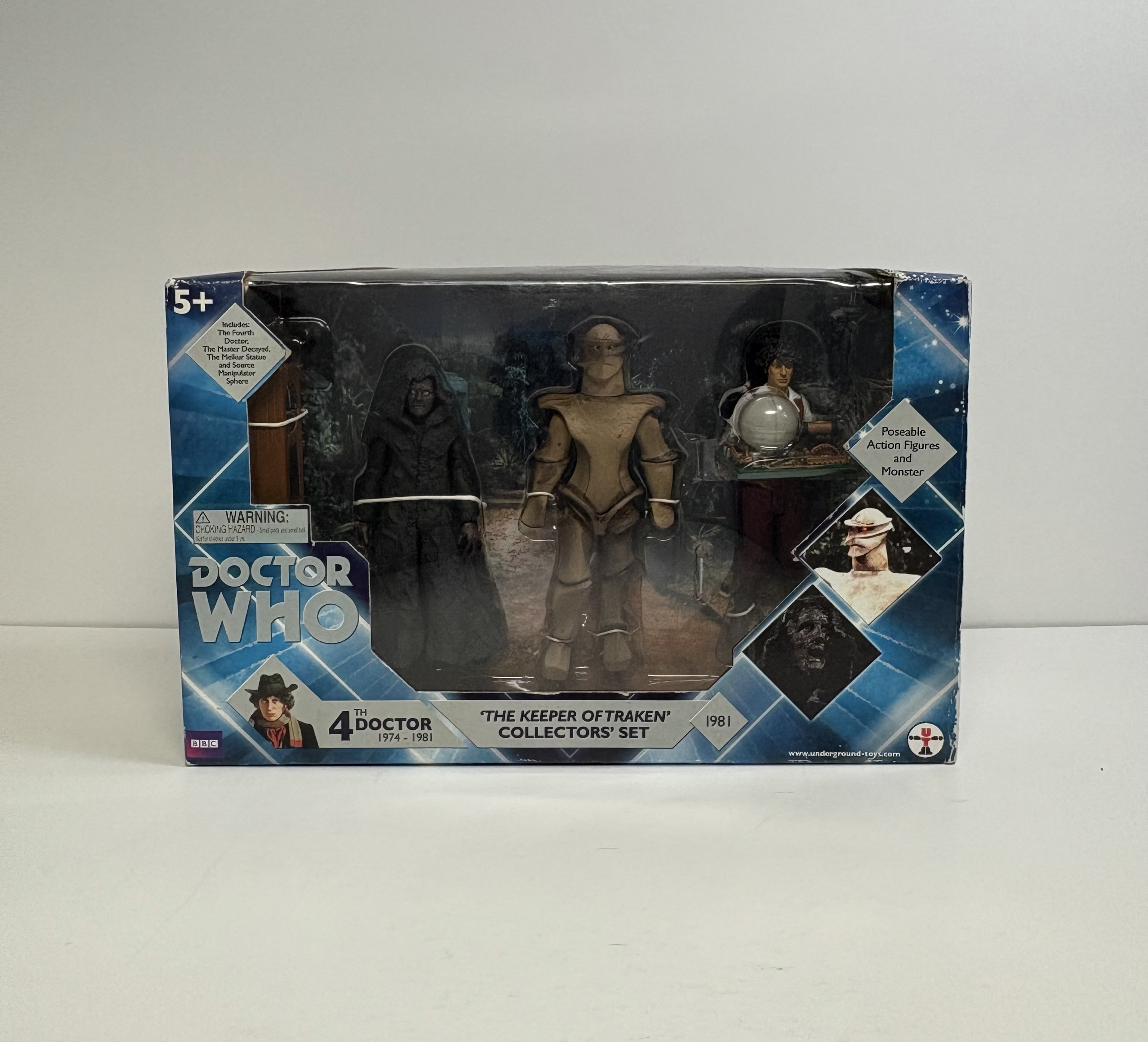 Keeper of Traken Collectors Set - w/ Fourth Doctor, Decayed Master, Melkur Statue, Masters TARDIS