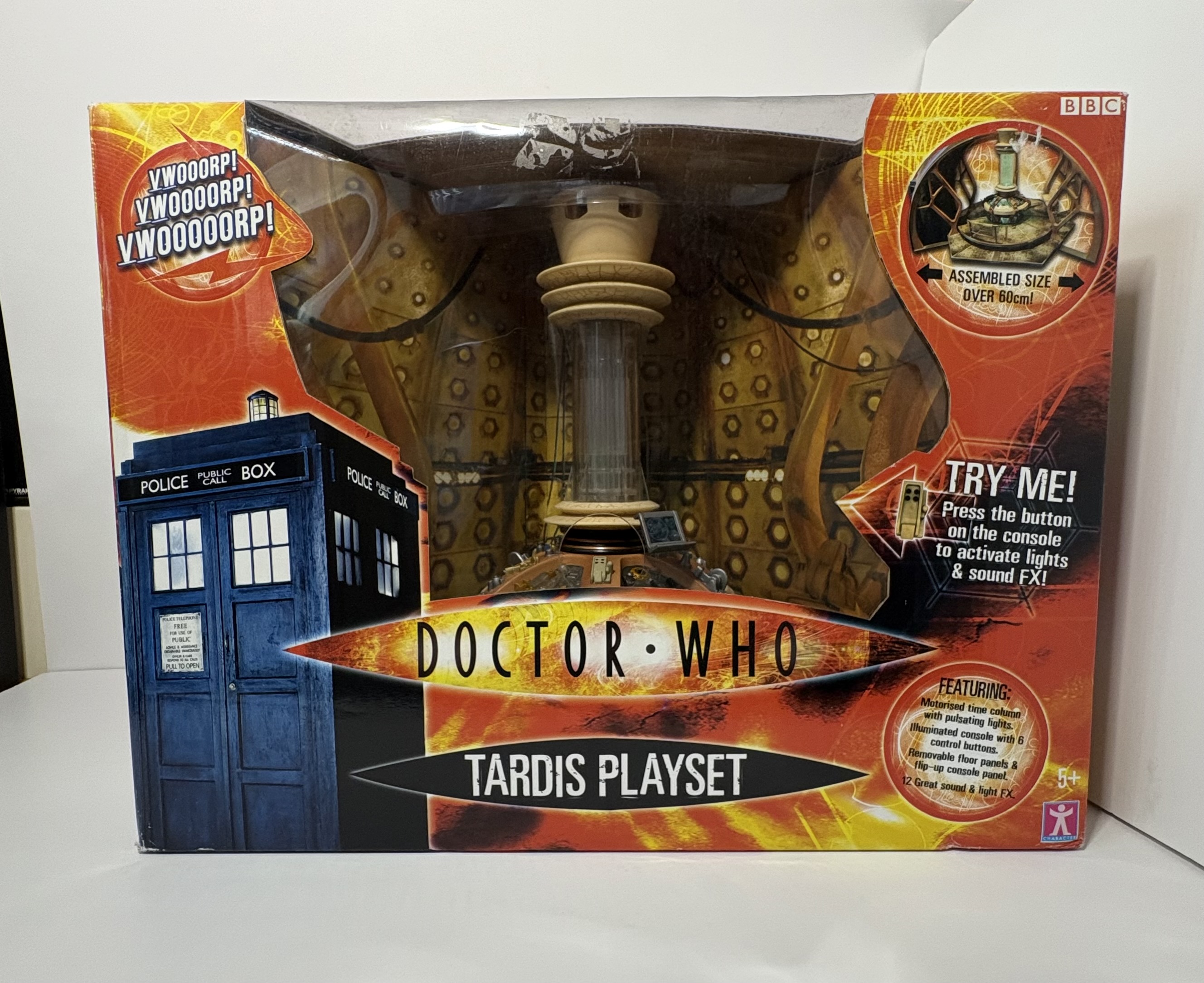 Tenth Doctors TARDIS Playset (V1 packaging)