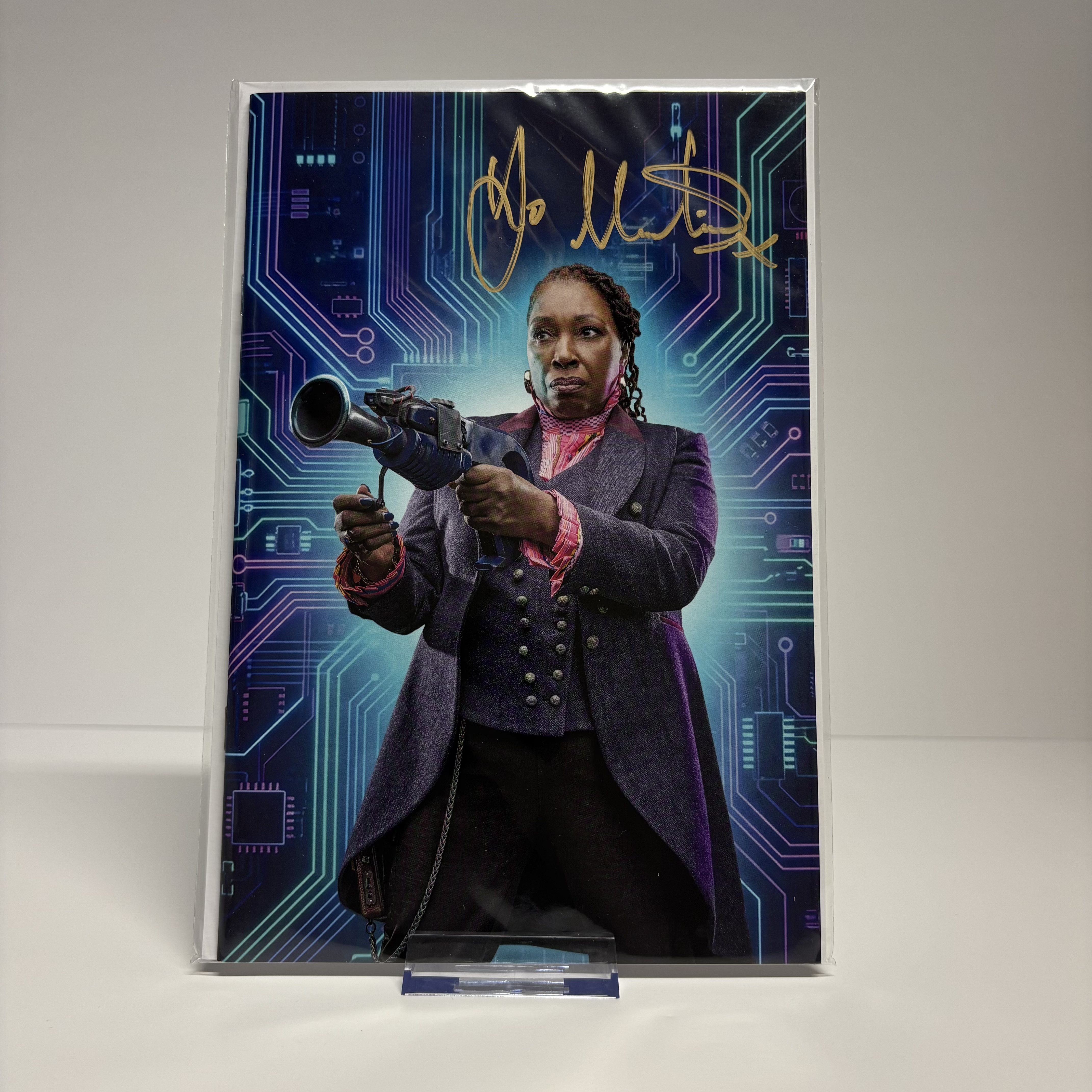 Comic - Doctor Who Circuit Breaker #1 (Limited Photo Cover Virgin Edition) SIGNED by JO MARTIN